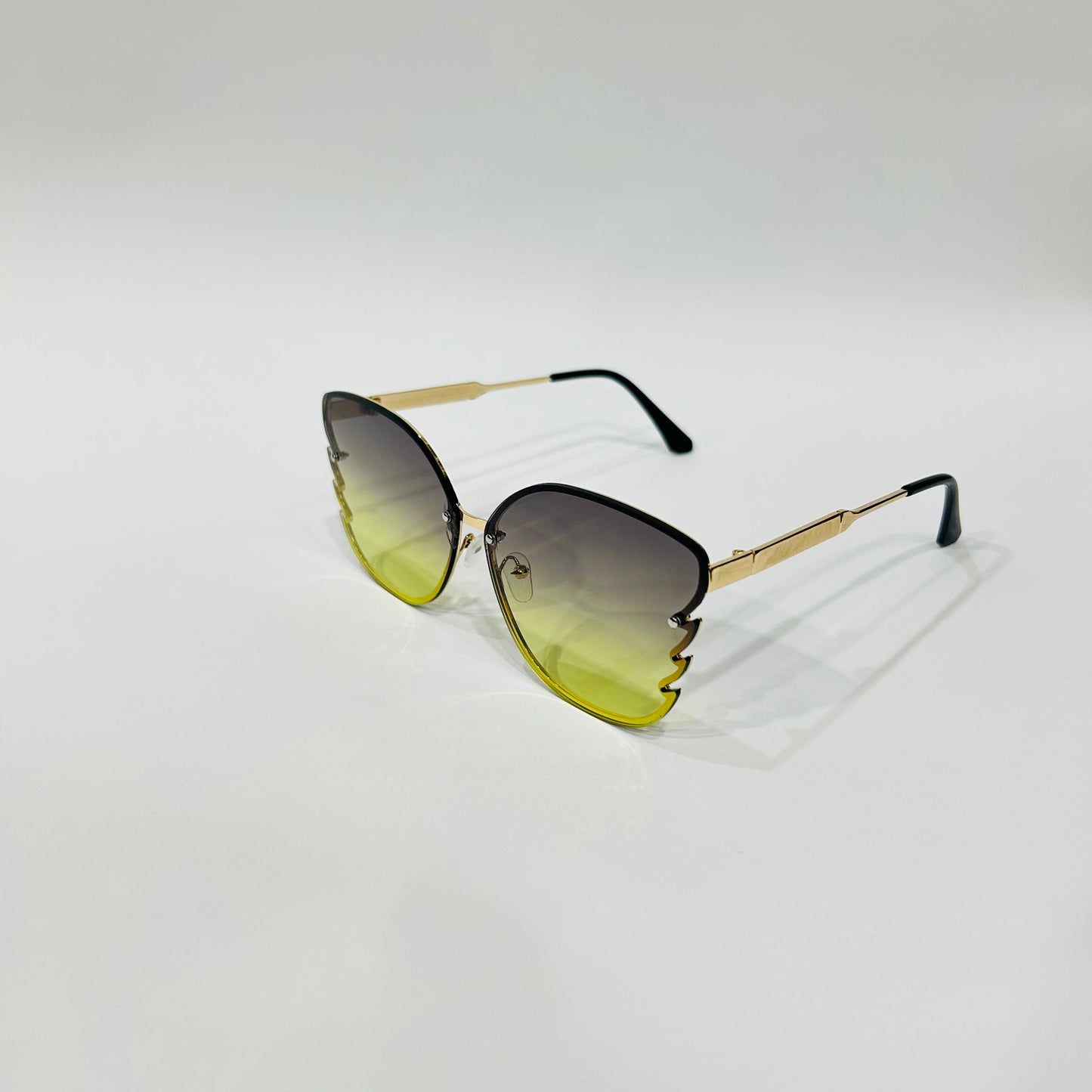 Eagle Wing Chic Navy-Green Sunglasses with Golden Arms - Trendy Glasses - Stylish Eyewear for Girls