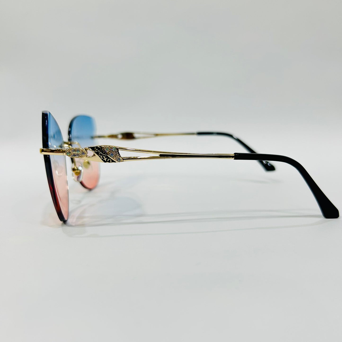 Stylish Heart-Shaped Gradient Sunglasses for Girls