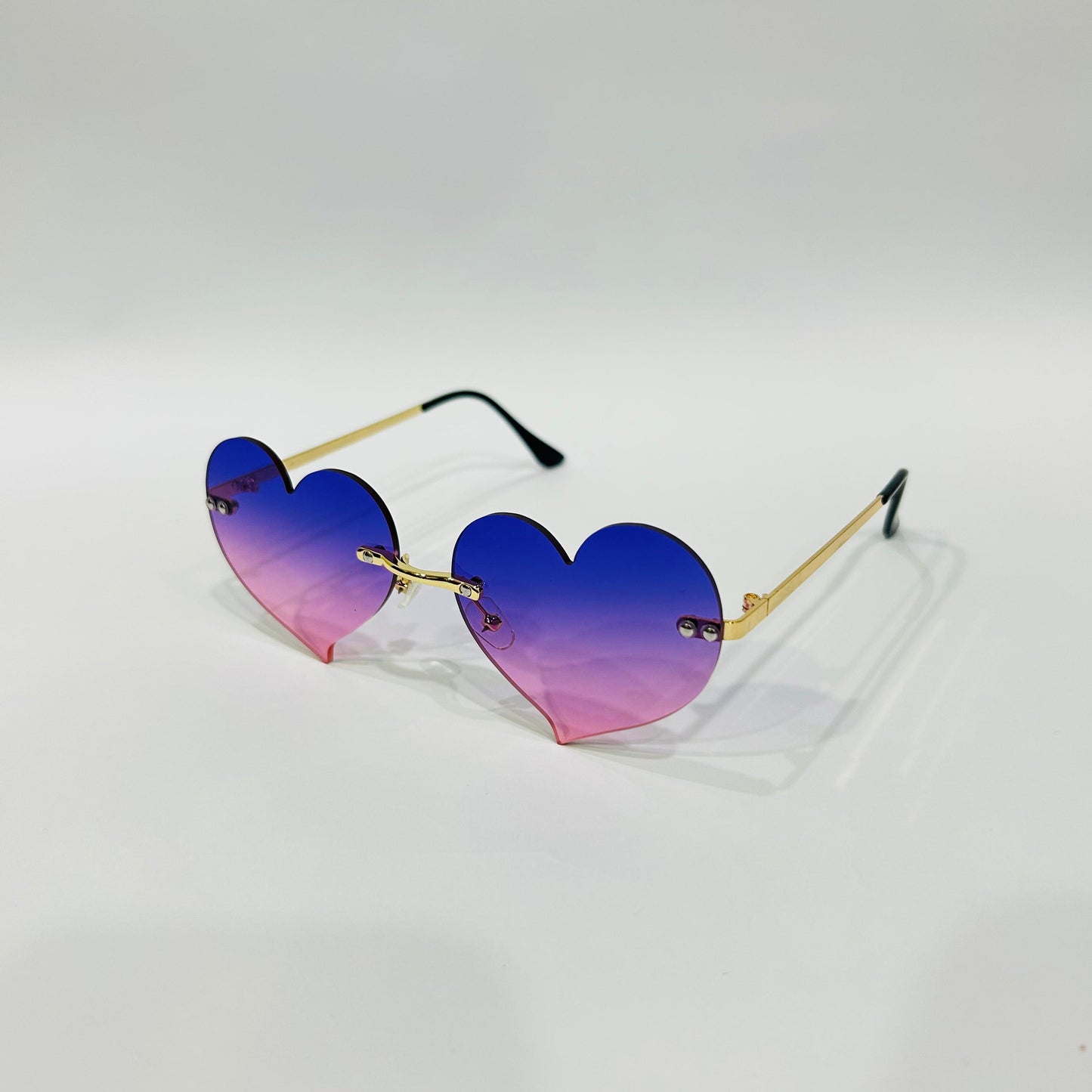 Stylish Heart-Shaped Gradient Sunglasses for Girls