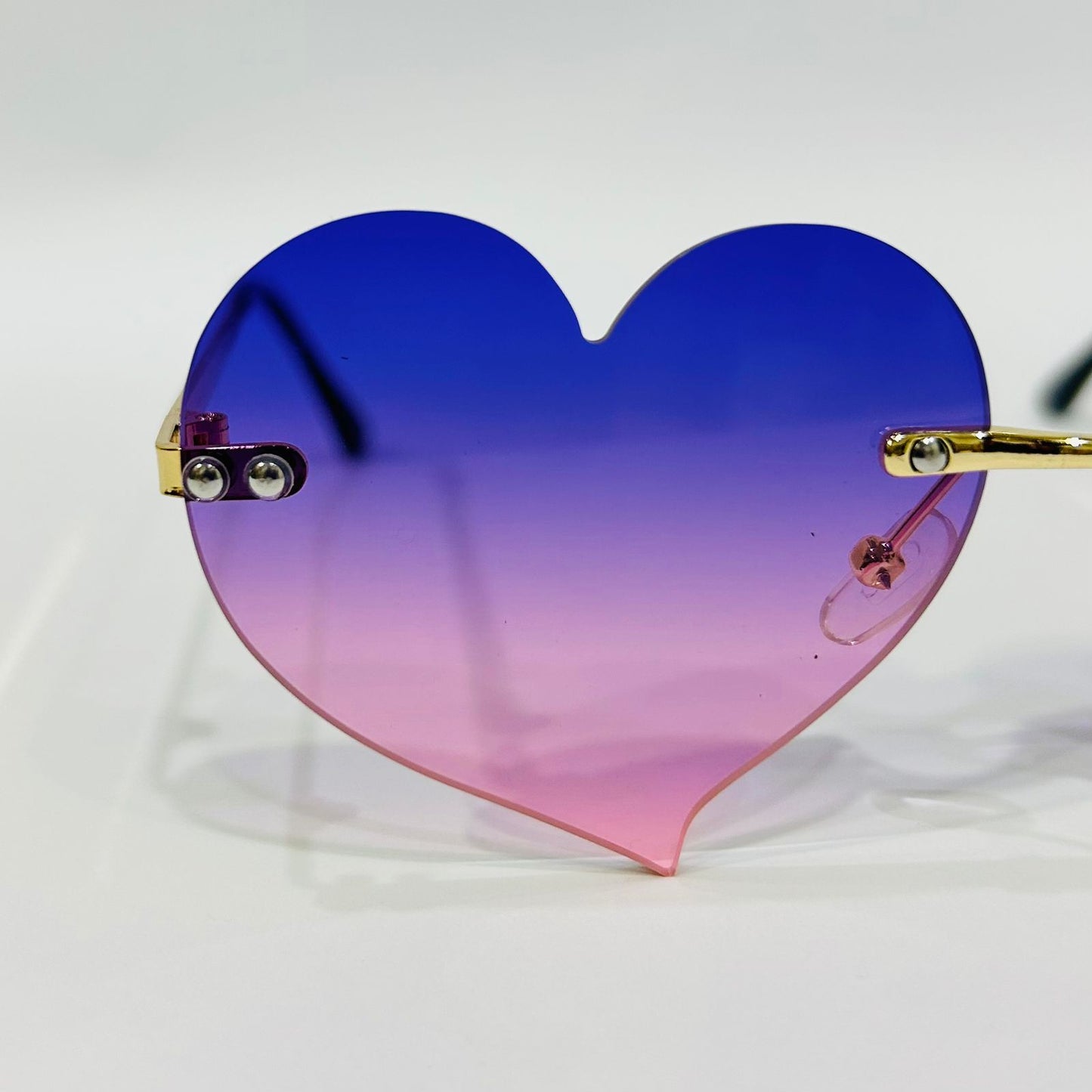 Stylish Heart-Shaped Gradient Sunglasses for Girls