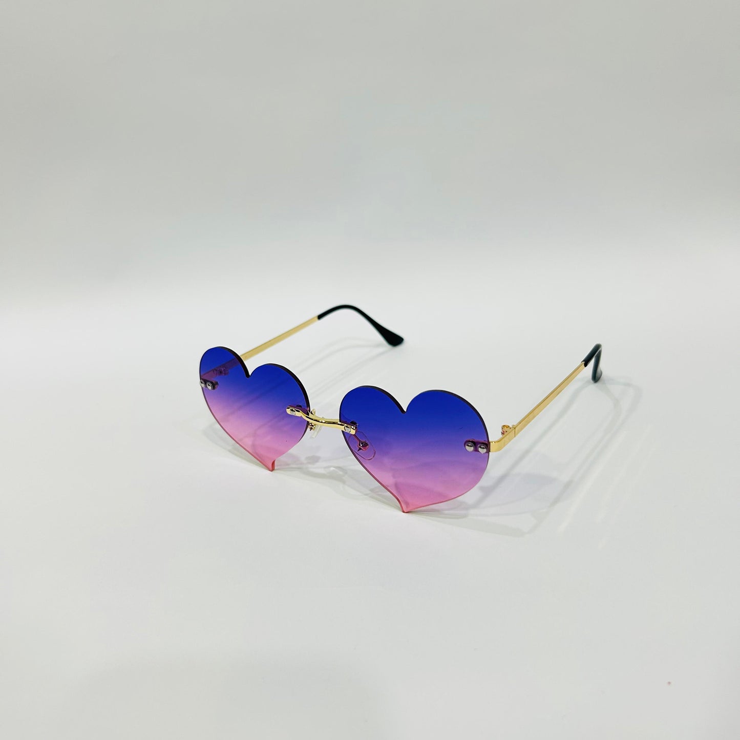 Stylish Heart-Shaped Gradient Sunglasses for Girls