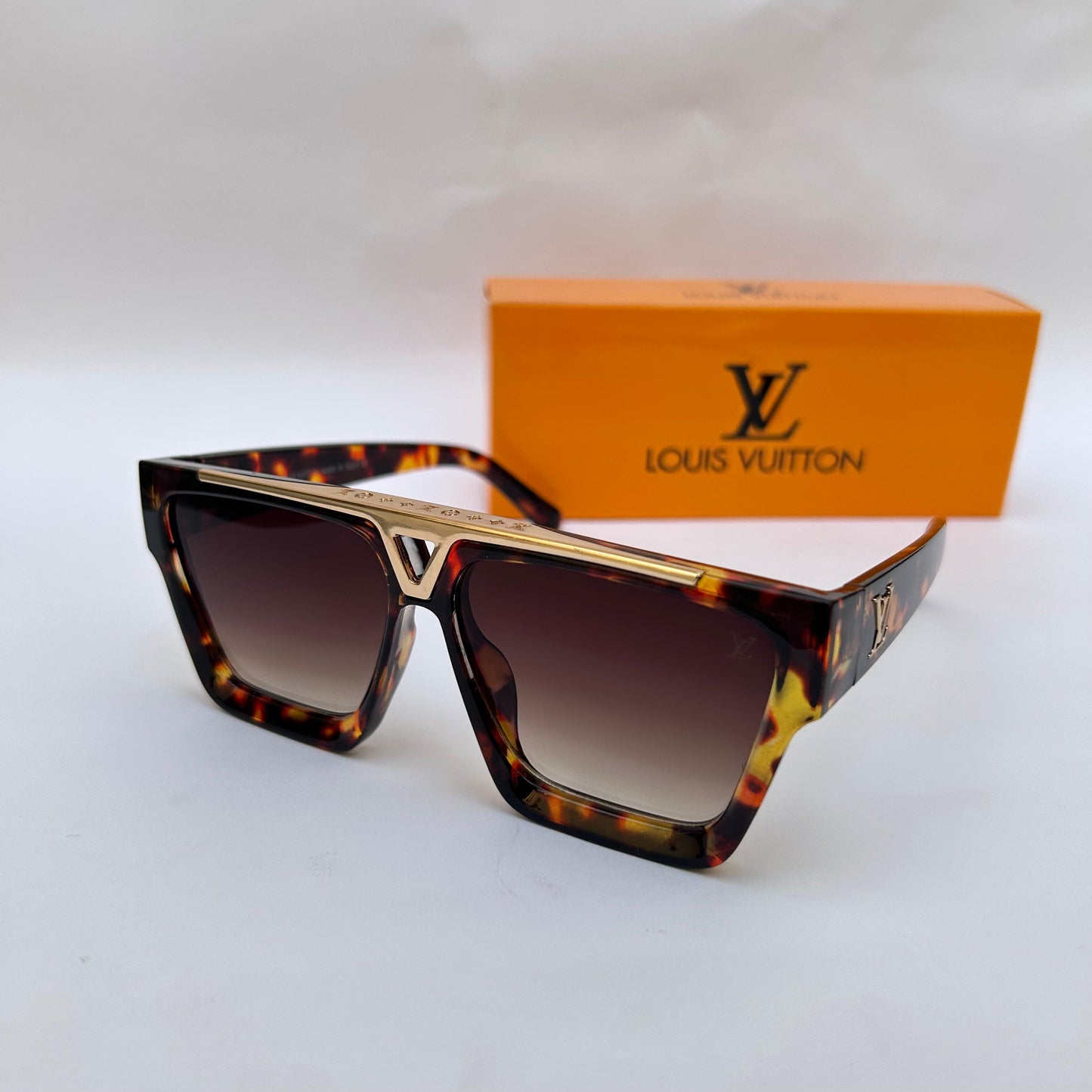 LOUIS VUITTON SUNGLASSES TIGER PRINT