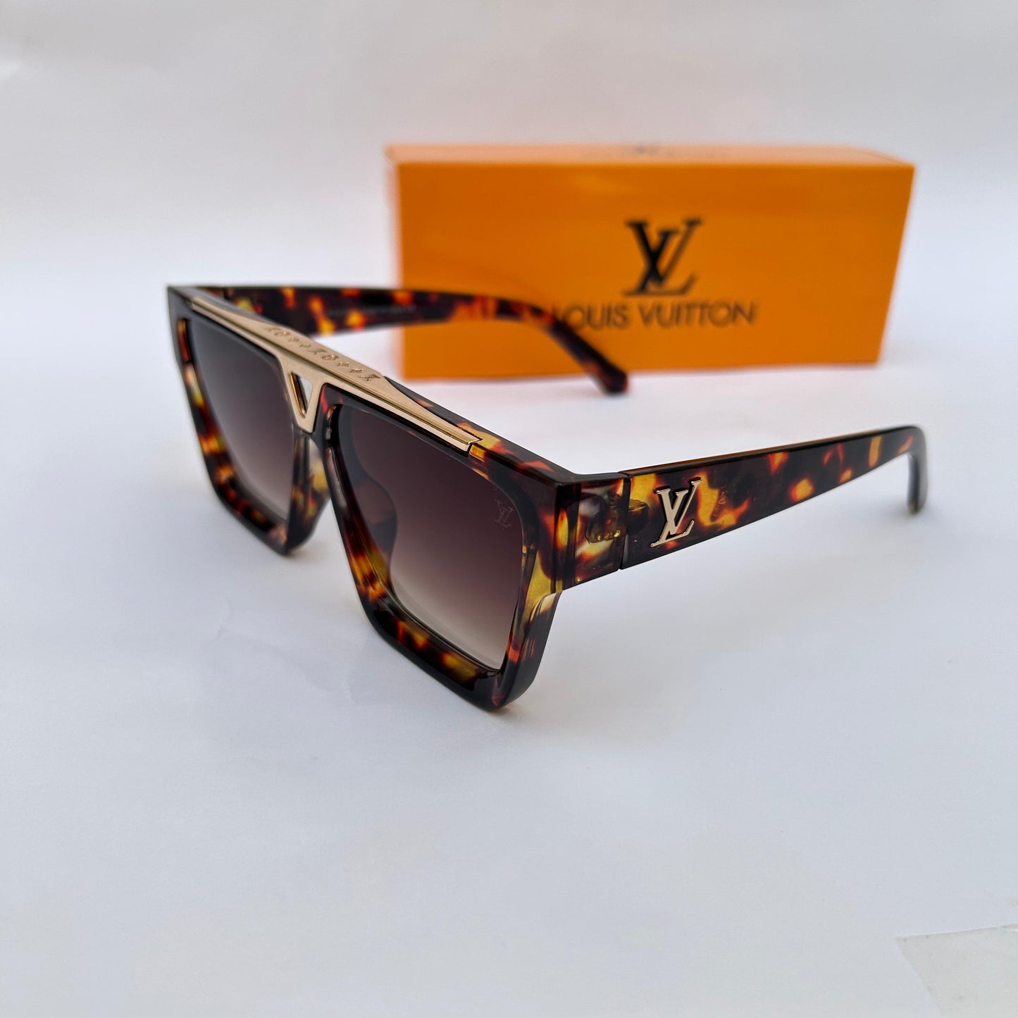 LOUIS VUITTON SUNGLASSES TIGER PRINT